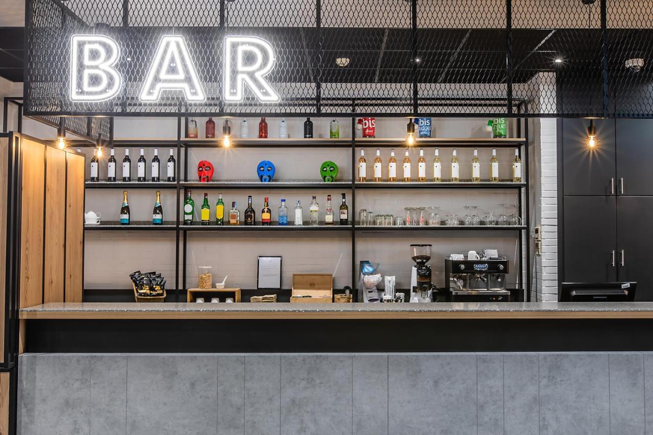 Hotel ibis Braganca Bagian luar foto