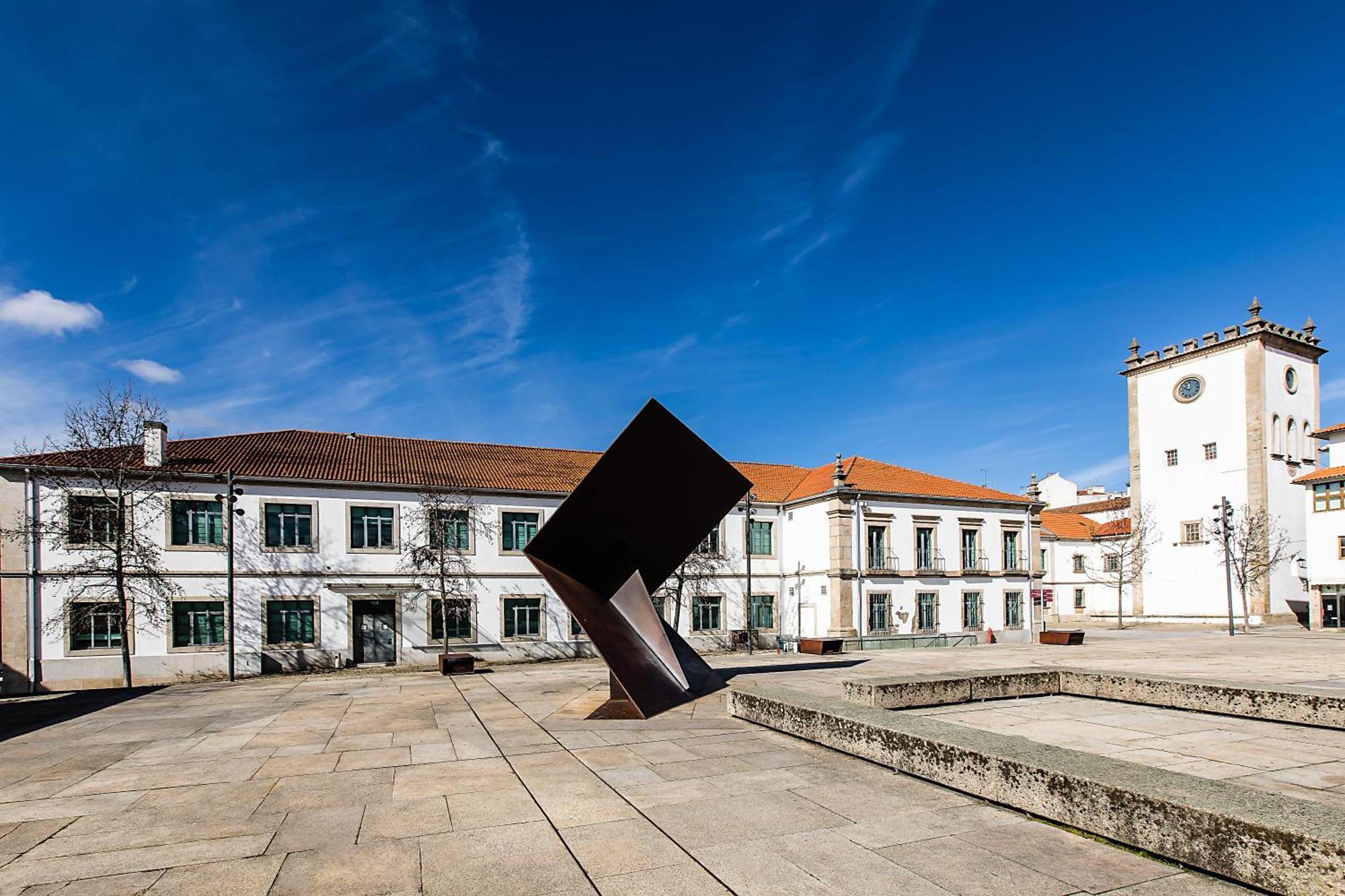 Hotel ibis Braganca Bagian luar foto